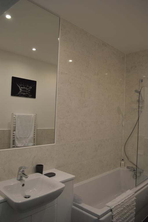 Apartment 39 Hedgefield House *