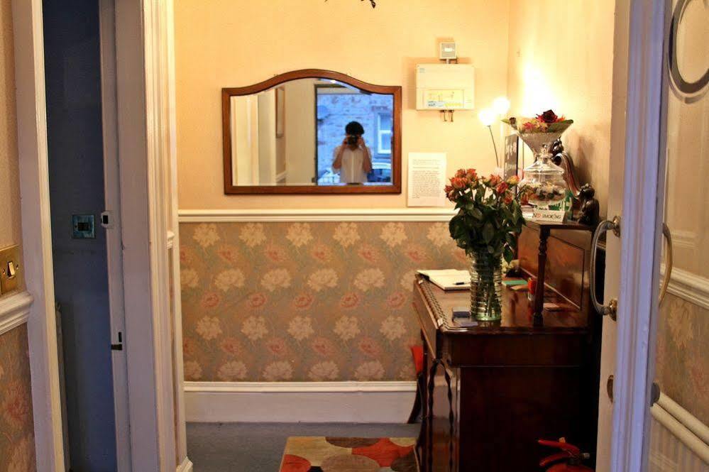 Guest house Crown Inverness