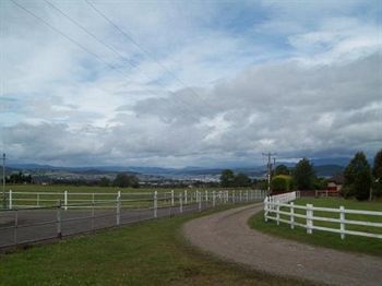 Westview House Bed & Breakfast 3*