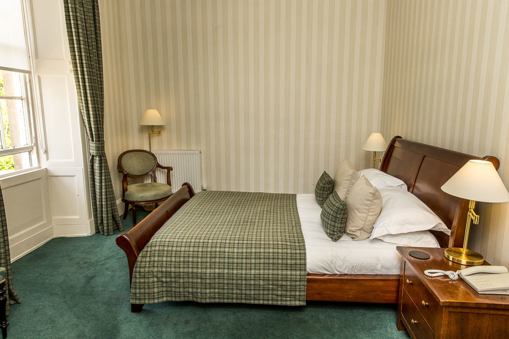 Loch Ness 4* Inverness