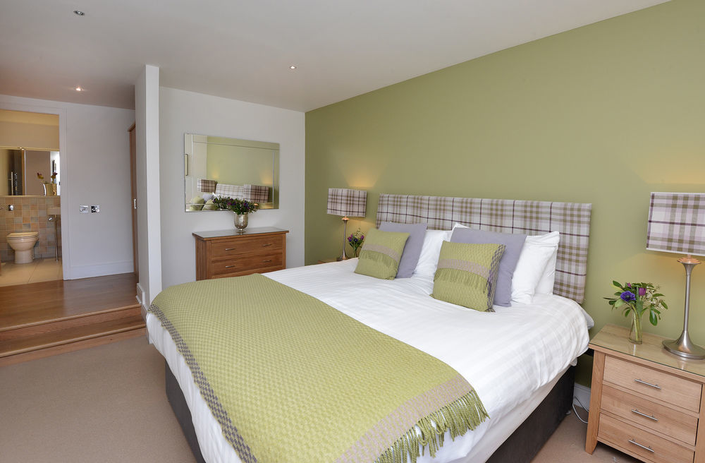 Highland By Mansley Apartment