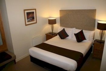 Inverness City Suites * Inverness