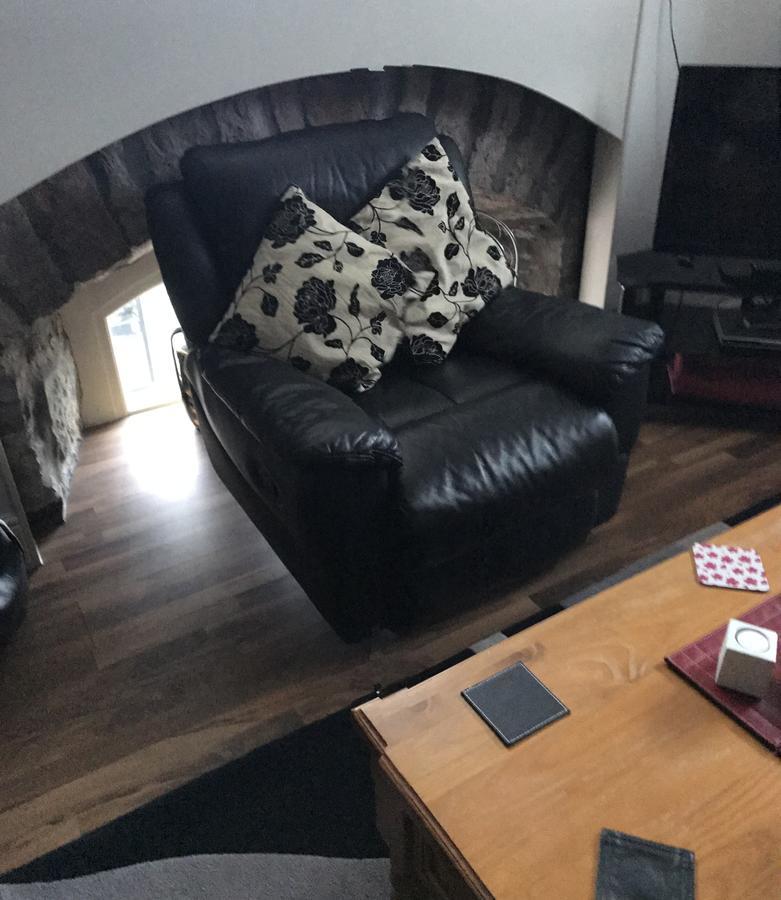 Scardroy Homes - 2 Bedroom With Parking Wifi Smart Tvs Sleeps Up To 6 *
