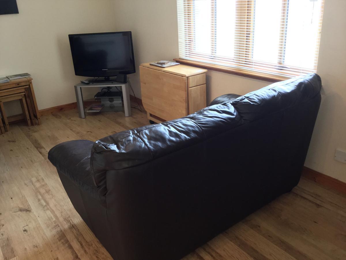 One-bedroom - Wyvis Free Parking Apartamento