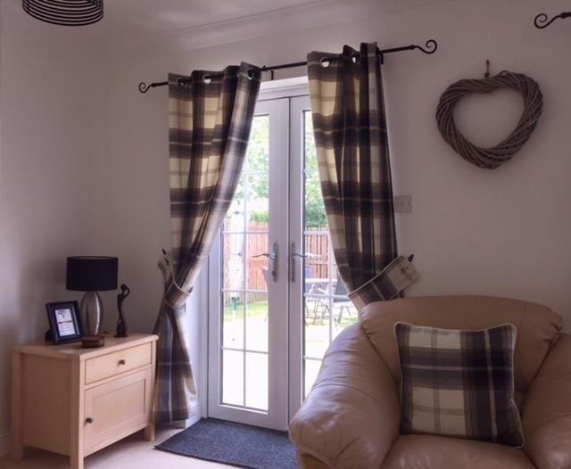 Nine Oaks * Inverness