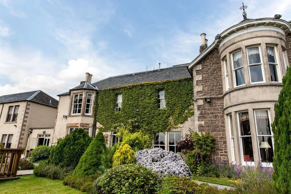 Loch Ness 4*
