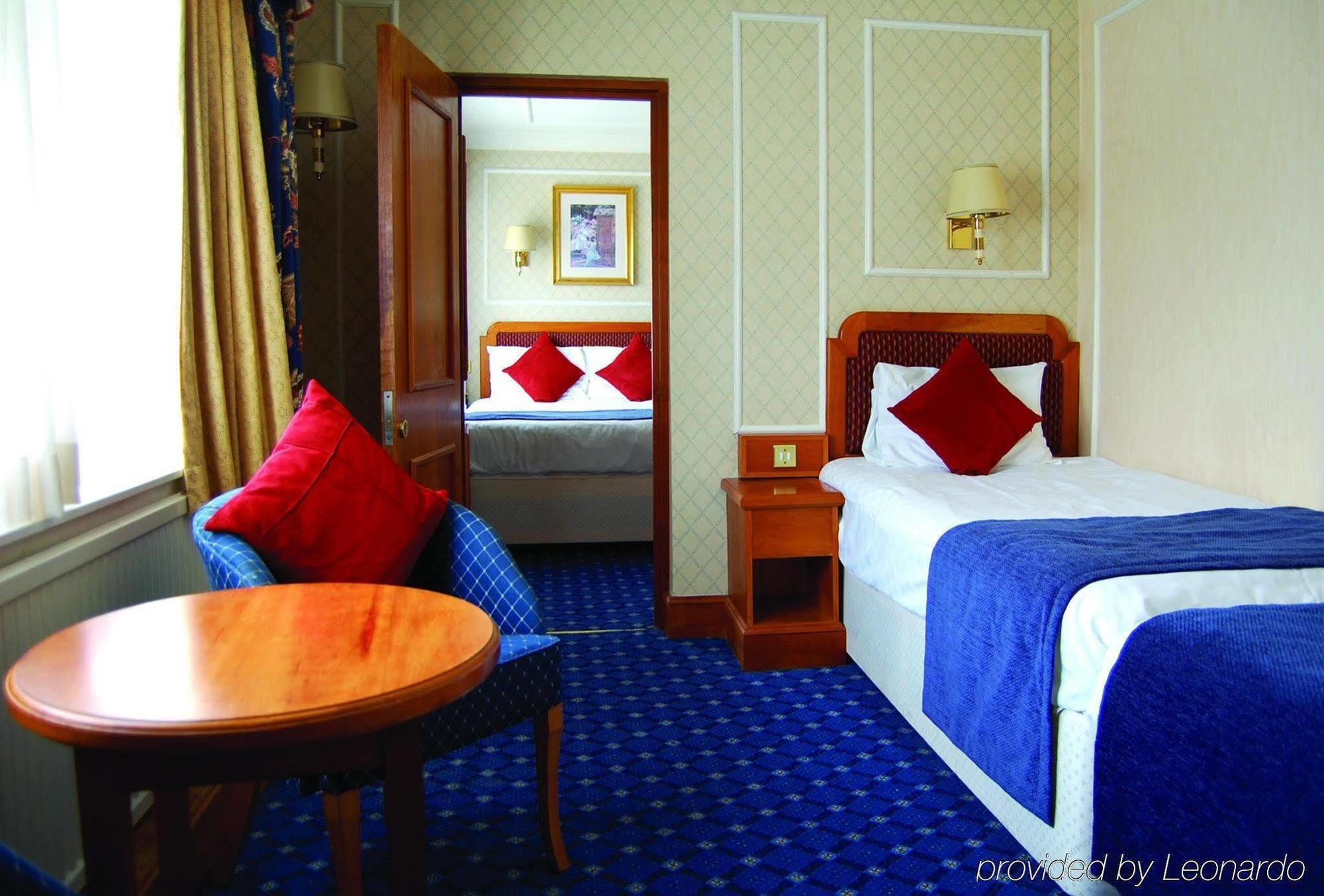 Leonardo 4* Inverness
