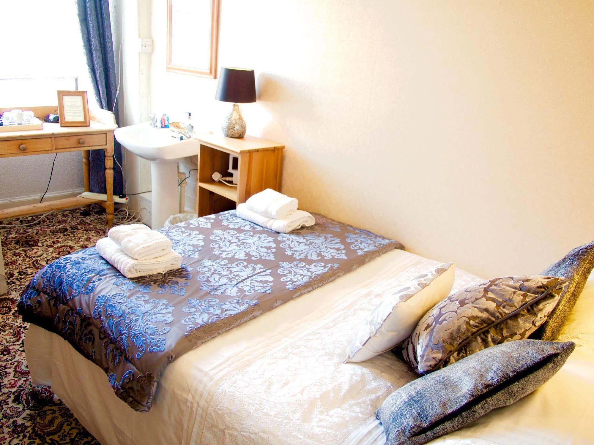 Crown Guest house