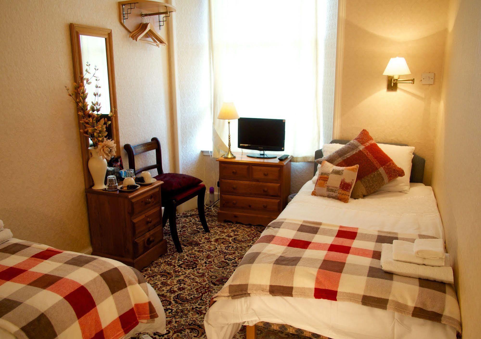 Crown Inverness