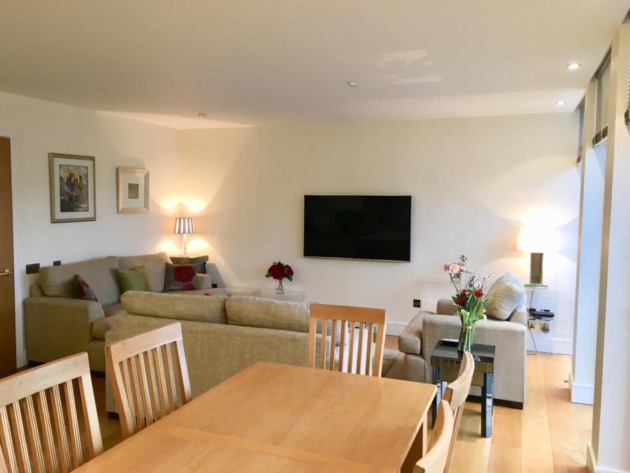 Apartment 301 Riverview *
