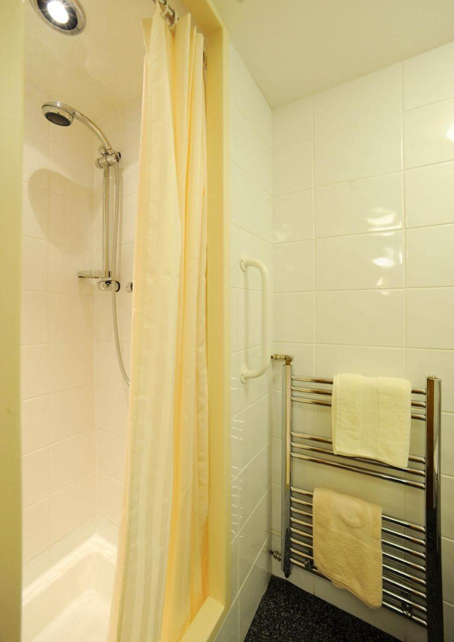 The Boat And Breakfast Bed & Breakfast Inverness