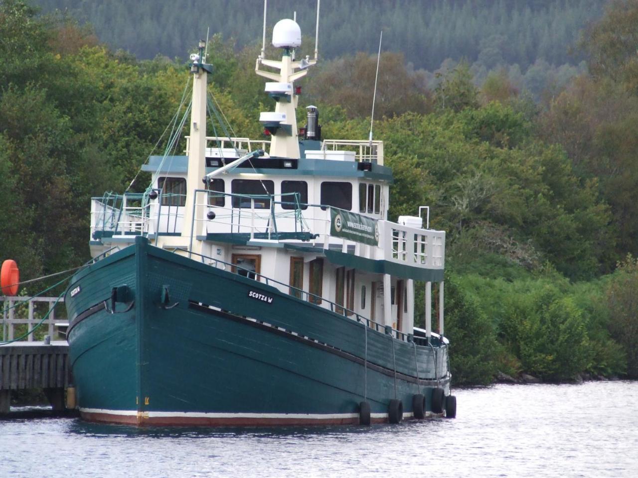 The Boat And Breakfast Bed & Breakfast