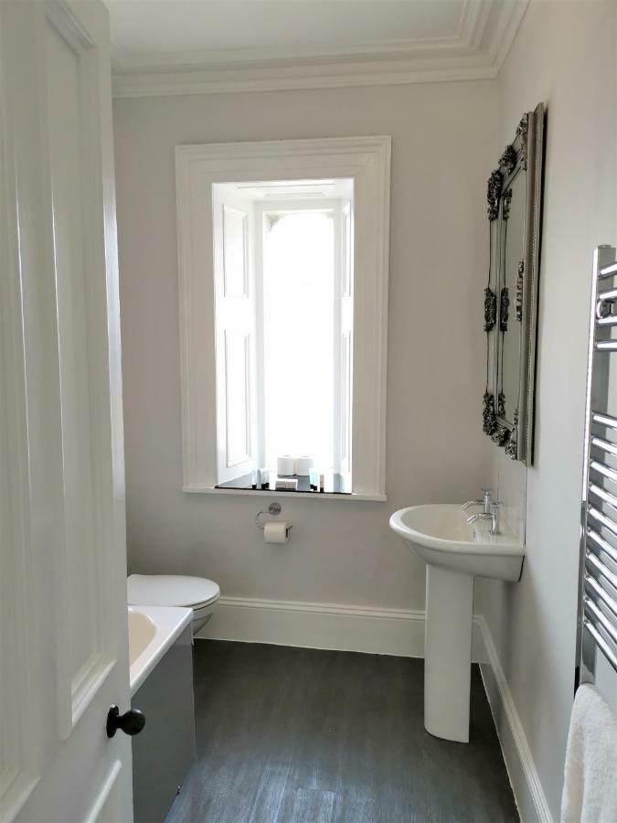 No 48 Castle View * Inverness
