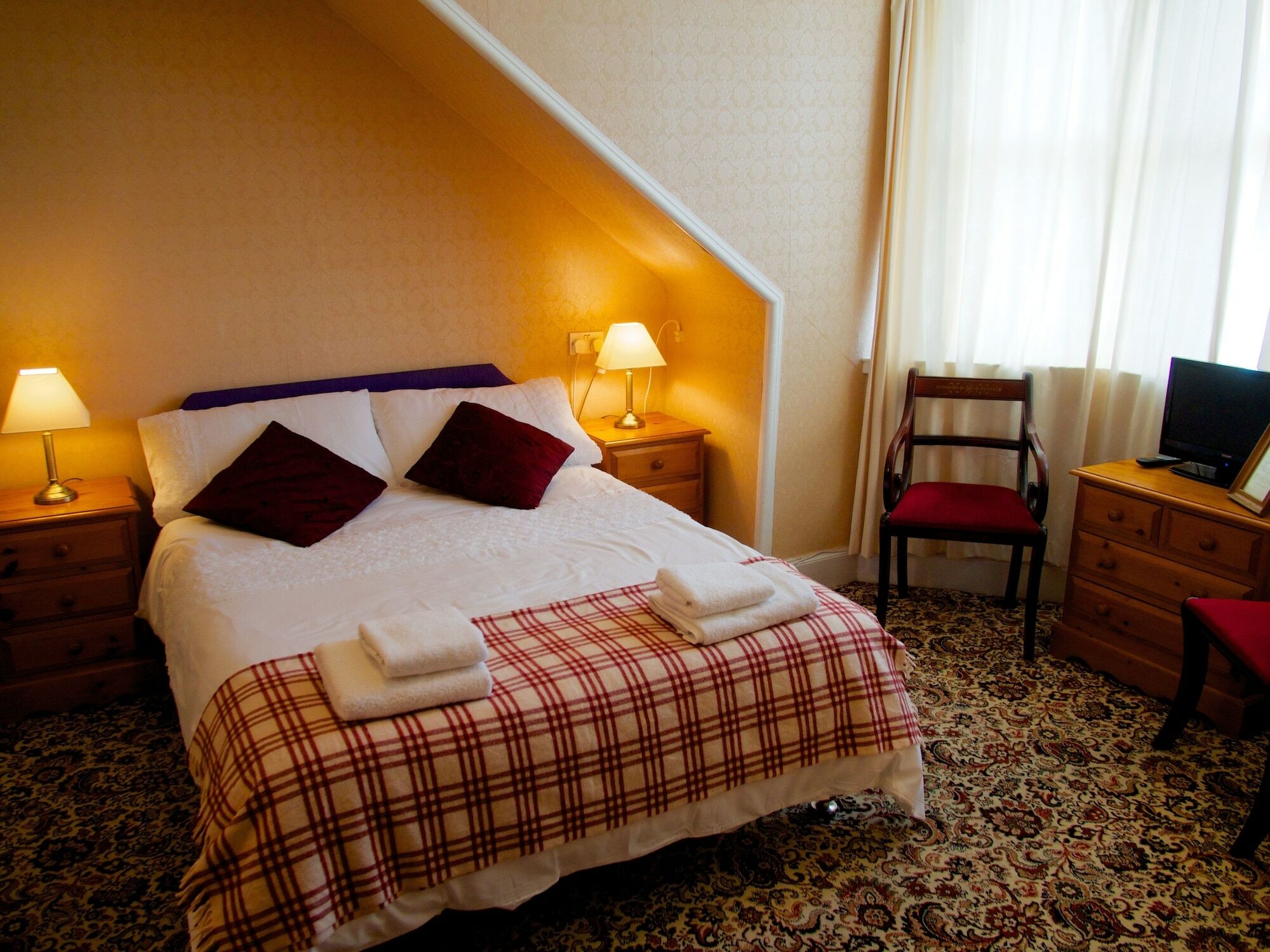 Crown 3* Inverness