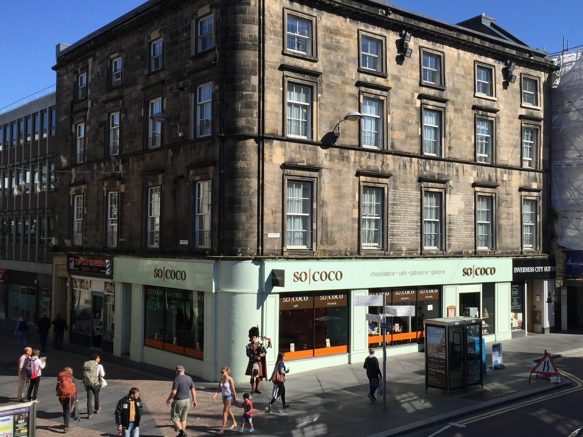Inverness City Suites Apartment