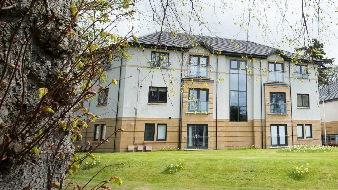 Apartment 42 Hedgefield House *