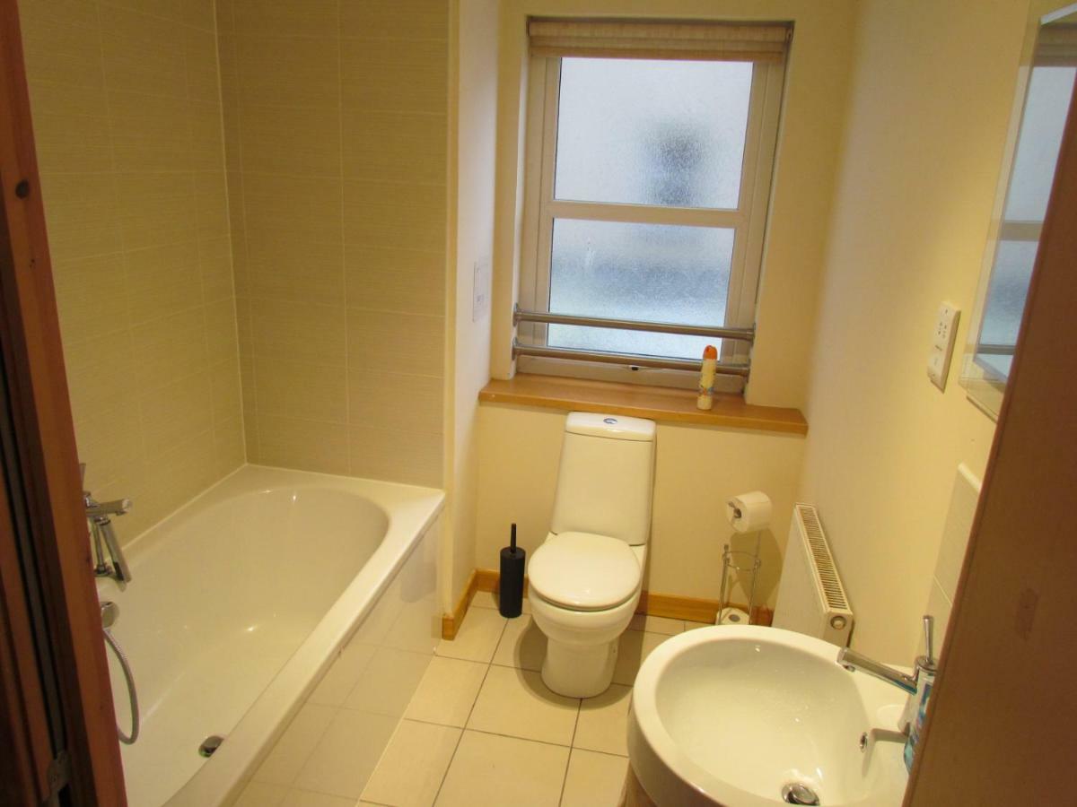 Farraline Court Apartment *
