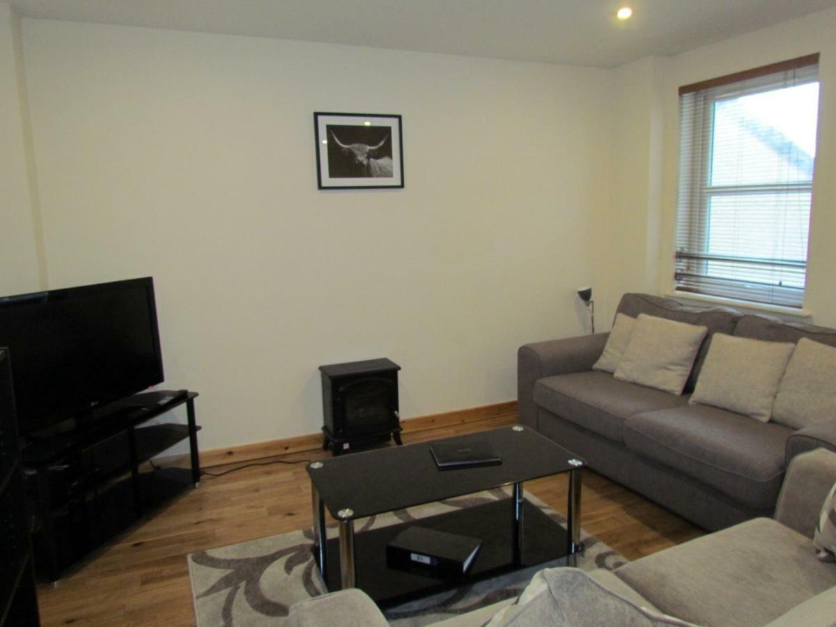 Farraline Court Apartment *