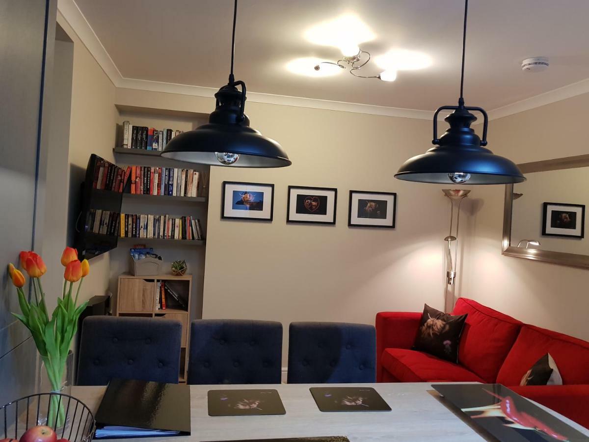 Smart & Cozy In The Centre * Inverness