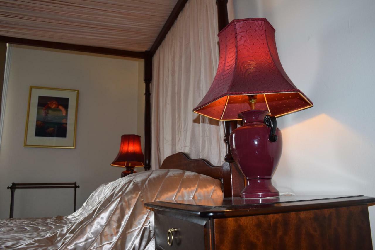 Period House / Entire Upstairs Flat Apartamento