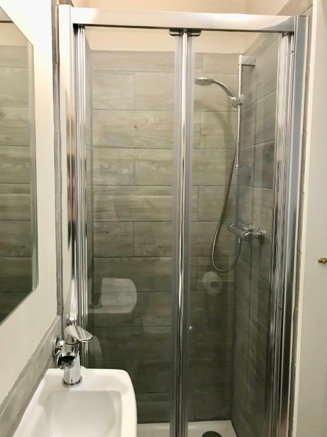Self-contained Studio Centre Location * Inverness