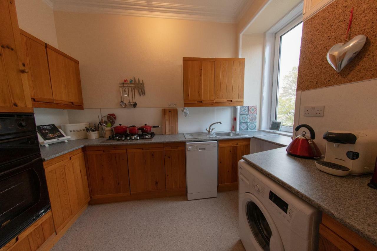 Period House / Entire Upstairs Flat * Inverness
