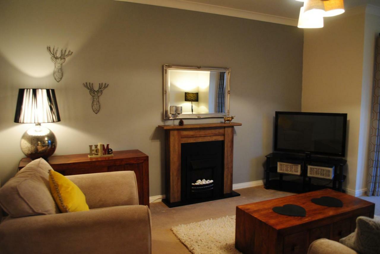 58 Holm Farm Road Apartment *
