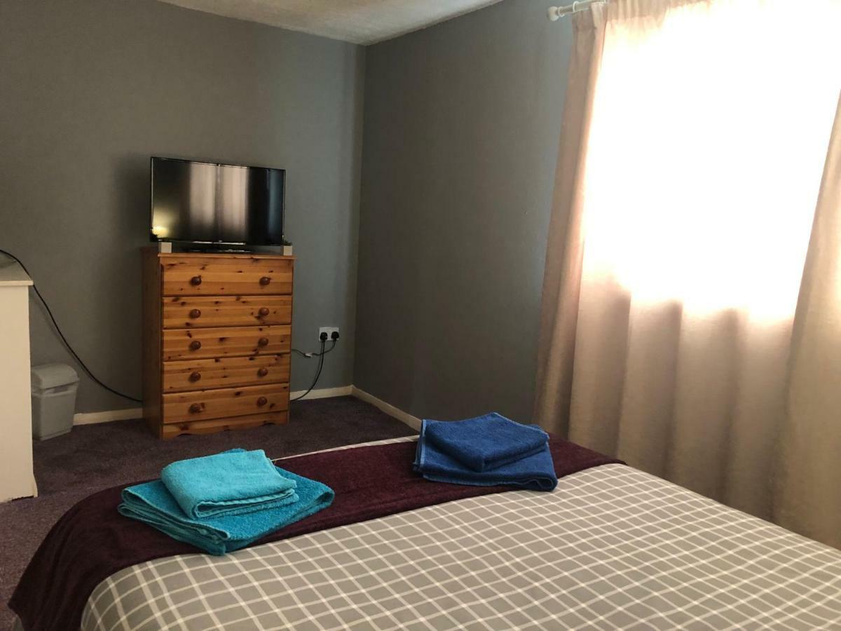 Mackay House Guest house *