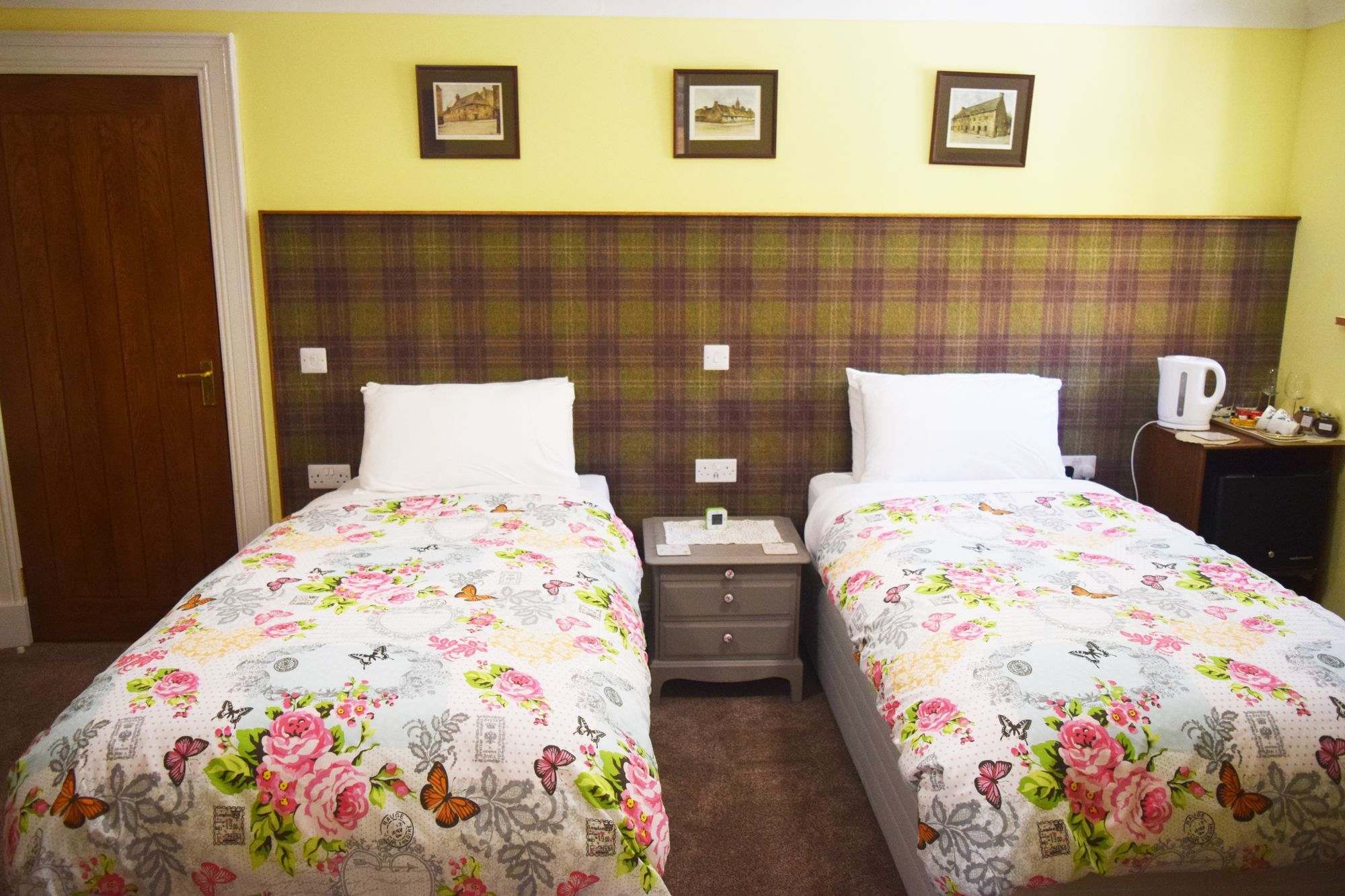 Old Drynie House, Bed & Breakfast