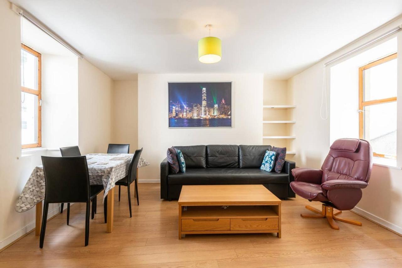 Centre 2 Bed - Baron Taylor Street Apartment