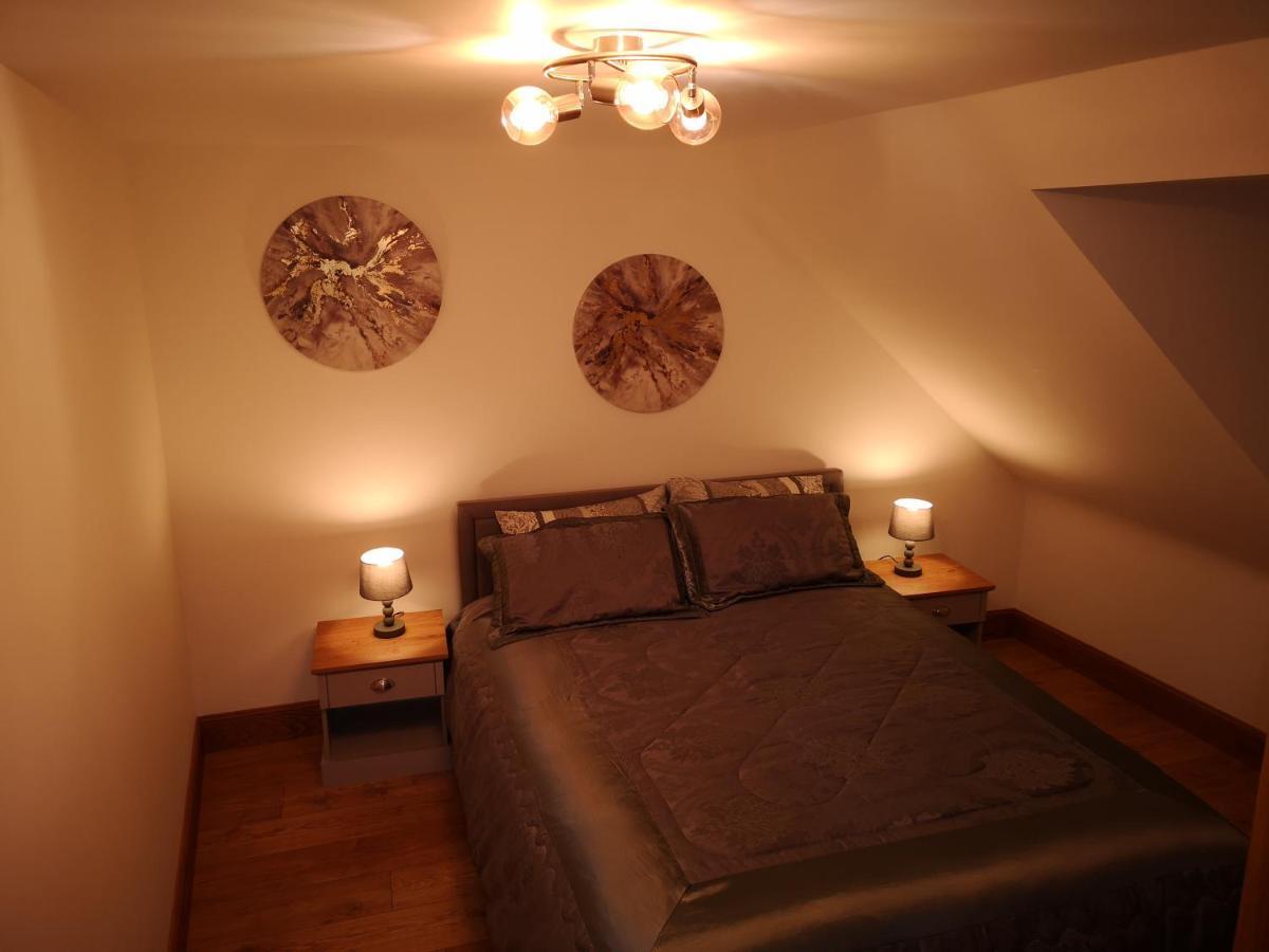 Attic Floor Apartment, Centre