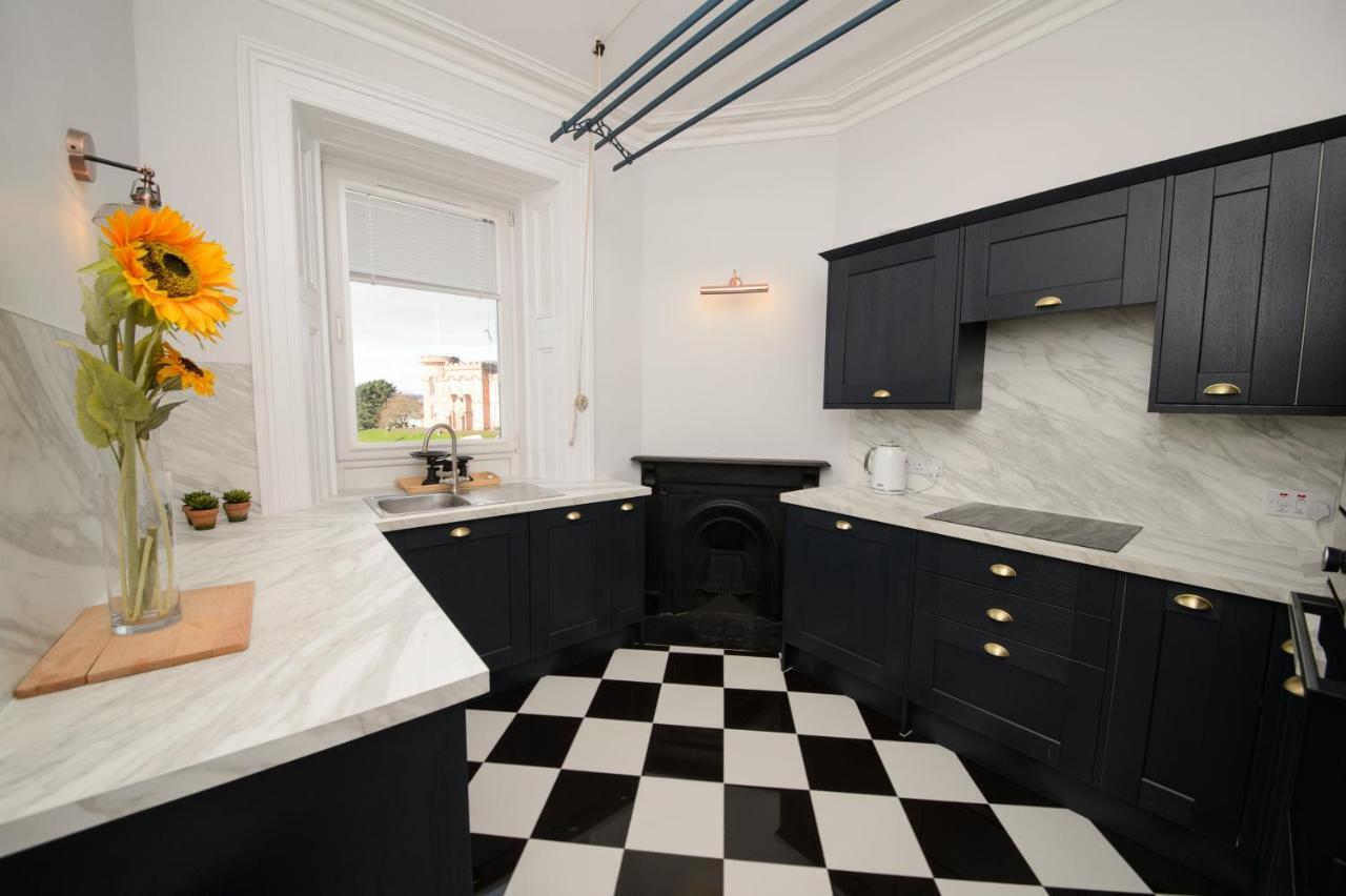 No 48 Castle View * Inverness