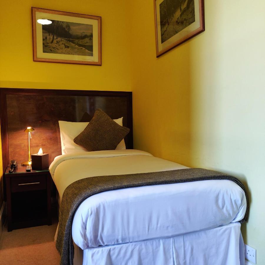 Strathness House 4*