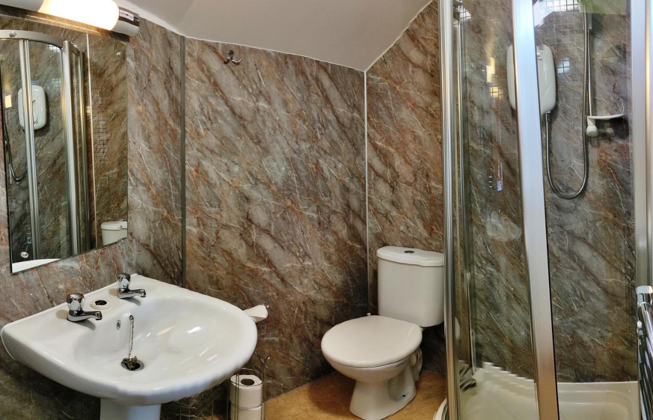 Strathness House 4*
