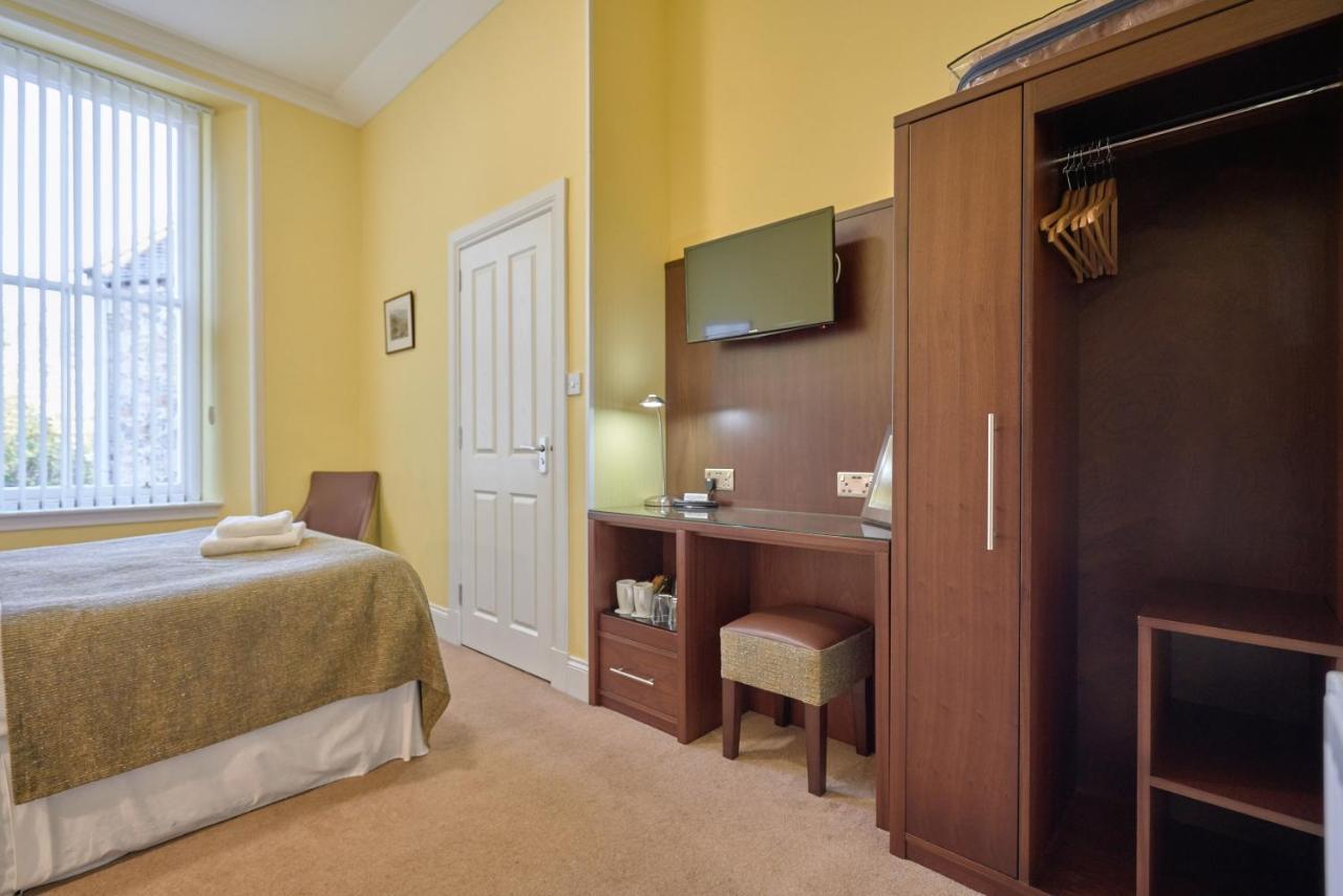Strathness House 4*