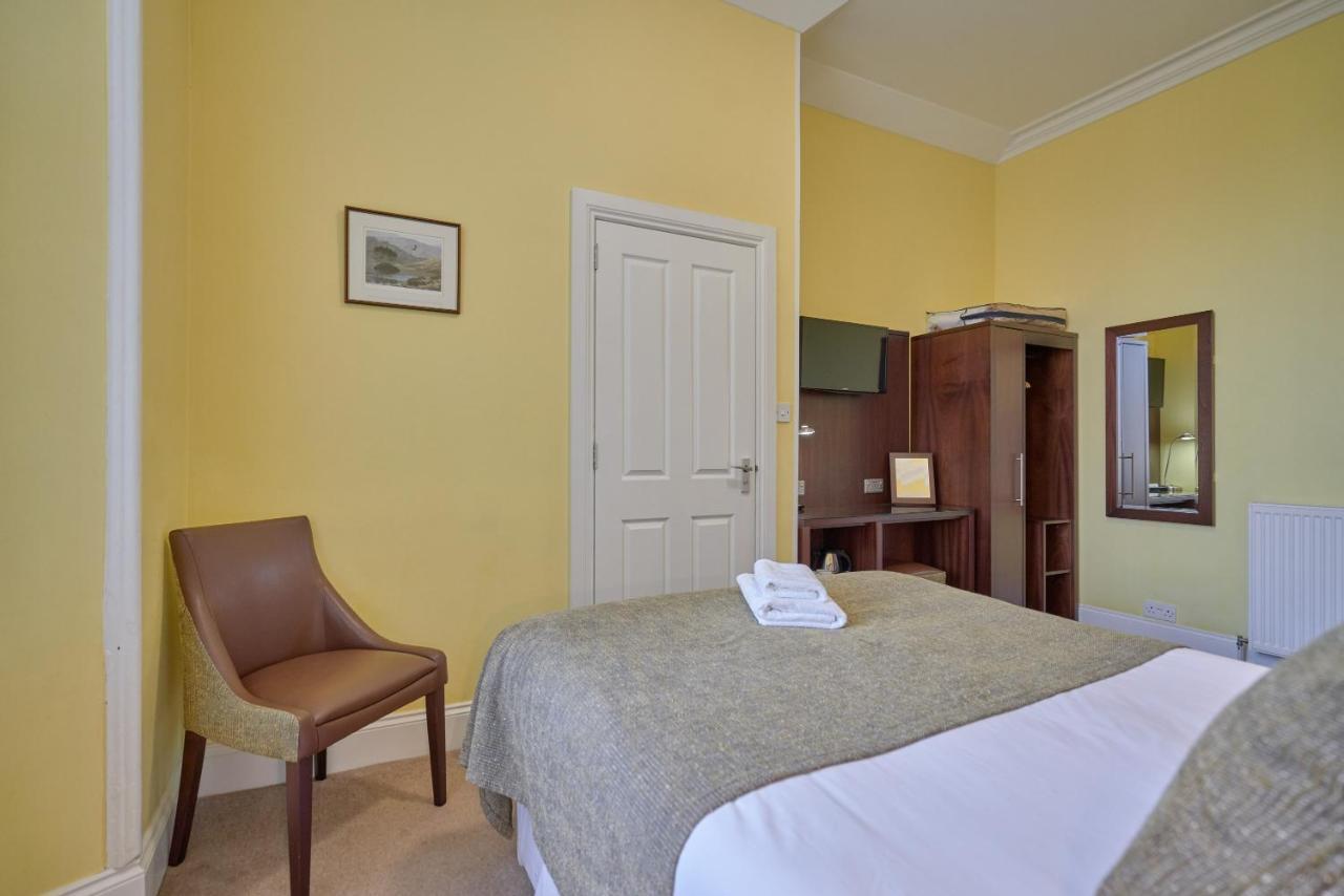 Strathness House 4*