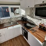 Smart & Stylish Holiday Apartment In The City Centre