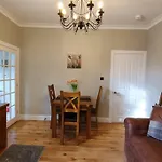 Smart & Stylish Holiday Apartment In The City Centre