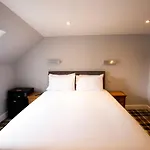 Crown Court Hotel