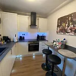 Discoverness Apartment
