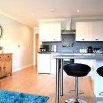 Rammal Lodge - Entire Home, Self Catering Apartment In Inverness