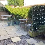 Easdale House Apartments