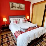 Hill View 2 Bedroom Free Parking