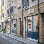 Modern City Centre Apartment In Inverness