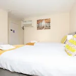 Mystayinn Guest House - Five Star Amenities - Free Parking - Central Inverness - Complimentary Snacks