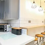 Mystayinn Tomnahurich Guest House