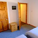 Lovely 1-Bedroom Apartment With Free Parking
