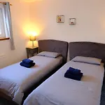 Lovely 1-Bedroom Apartment With Free Parking
