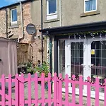Nanny Bambi\'S Highland Hoose