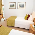 Highland Apartments By Mansley